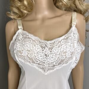 Vintage Wondermaid Full Slip 38 Cream Wide Lace Nylon ILGWU Union Style 2910
